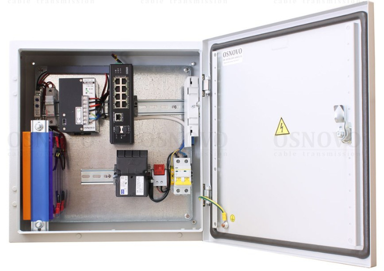 OSS-44TB1(SW-60812/I) Коммутатор с термостабилизацией и резервным питанием OSS-44TB1(SW-60812/I) Коммутатор с термостабилизацией и резервным питанием